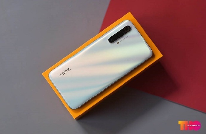 Realme  X3 SuperZoom leaked images 2